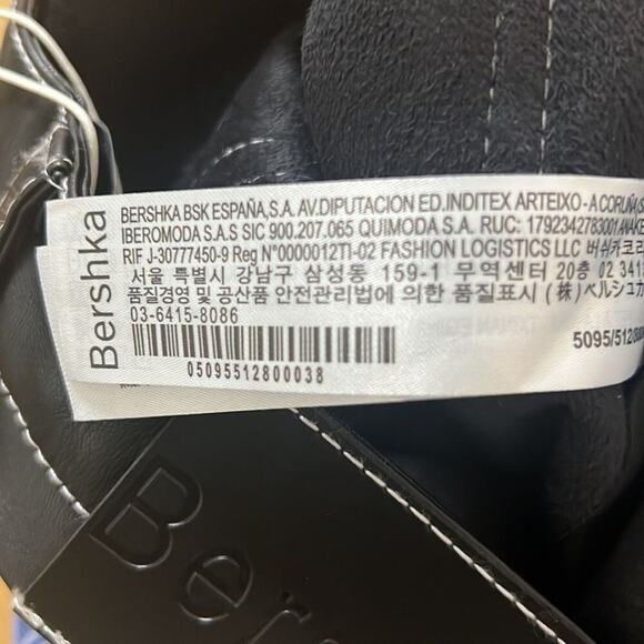 BERSHKA HIGH RISE NWT FAUX‎ LEATHER DAD PANTS WITH CONTRAST SIZE M - Picture 11 of 12